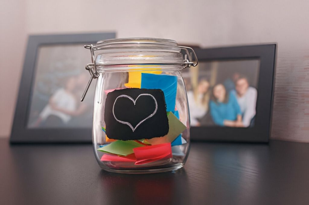 Sentimental Memory Jar Gifts for Friends You Haven't Seen in a While